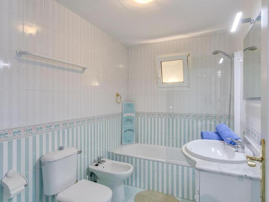 Villa Blanca Lloret de Mar Ngoại thất bức ảnh